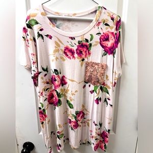 Floral top with sequin pocket